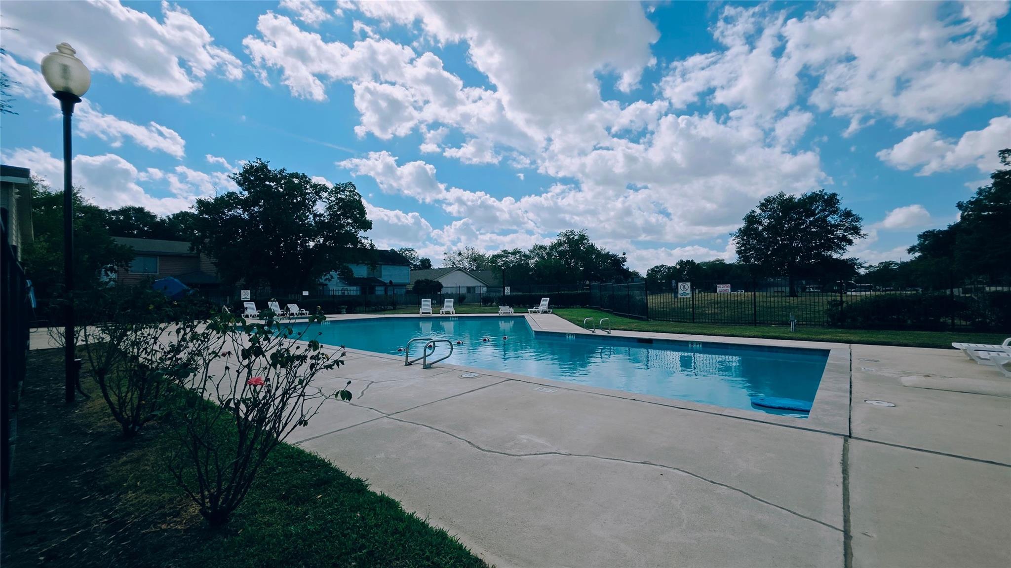 Houston, Texas 77084, United States, 3 Bedrooms Bedrooms, ,2 BathroomsBathrooms,Residential,Active,230973