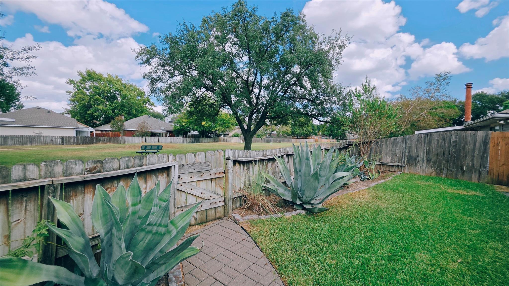 Houston, Texas 77084, United States, 3 Bedrooms Bedrooms, ,2 BathroomsBathrooms,Residential,Active,230973