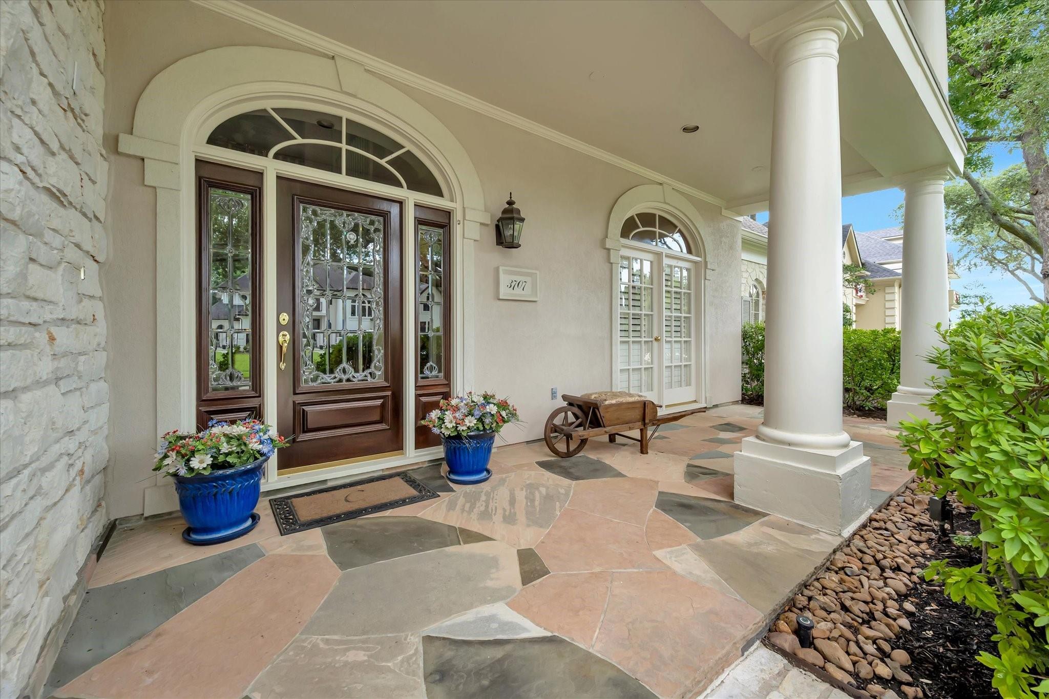 3707 Acorn Wood Way