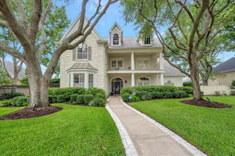Photo of 3707 Acorn Wood Way, Houston, TX 77059 (MLS # 66409112)