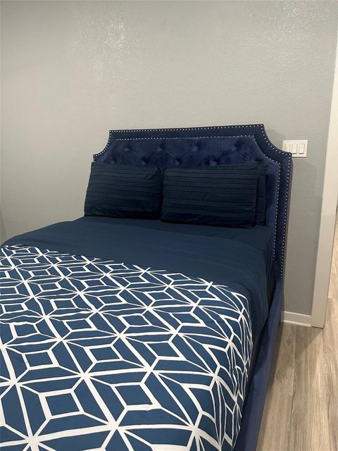 Tiny photo for 7925 Brandon St Street #B, Houston, TX 77051 (MLS # 5477920)