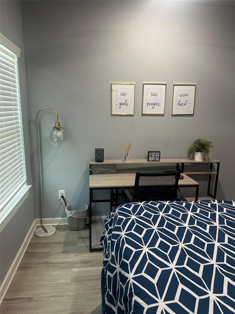 Tiny photo for 7925 Brandon St Street #B, Houston, TX 77051 (MLS # 5477920)