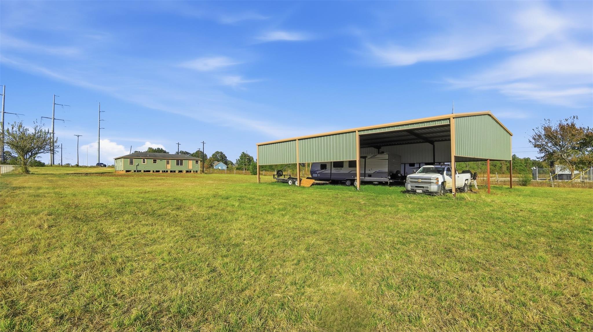 26865 Old Hwy 105 W W