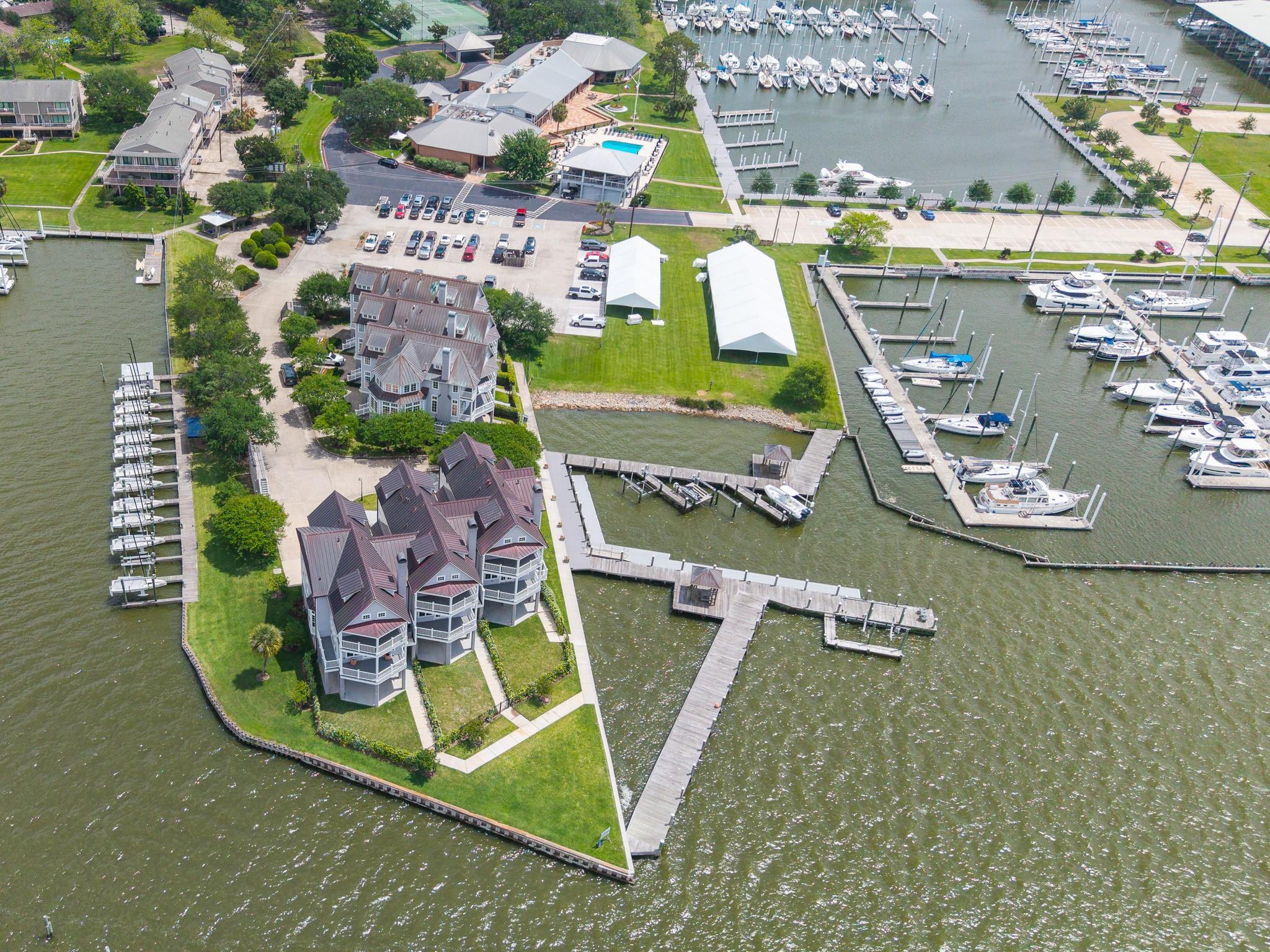 2451 Lakewood Pointe