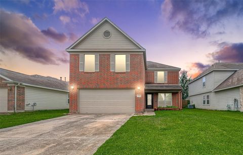 Photo of 12538 Greensbrook Forest Drive, Houston, TX 77044 (MLS # 26699214)