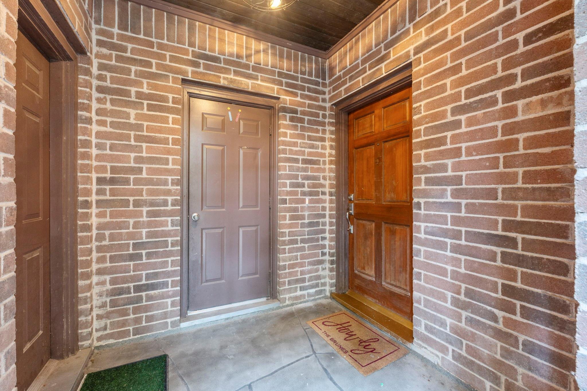 17 E Willowwood Court