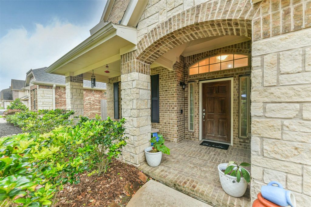 Photo of 6283 Western Skyes Drive, League City, TX 77573 (MLS # 10846394)