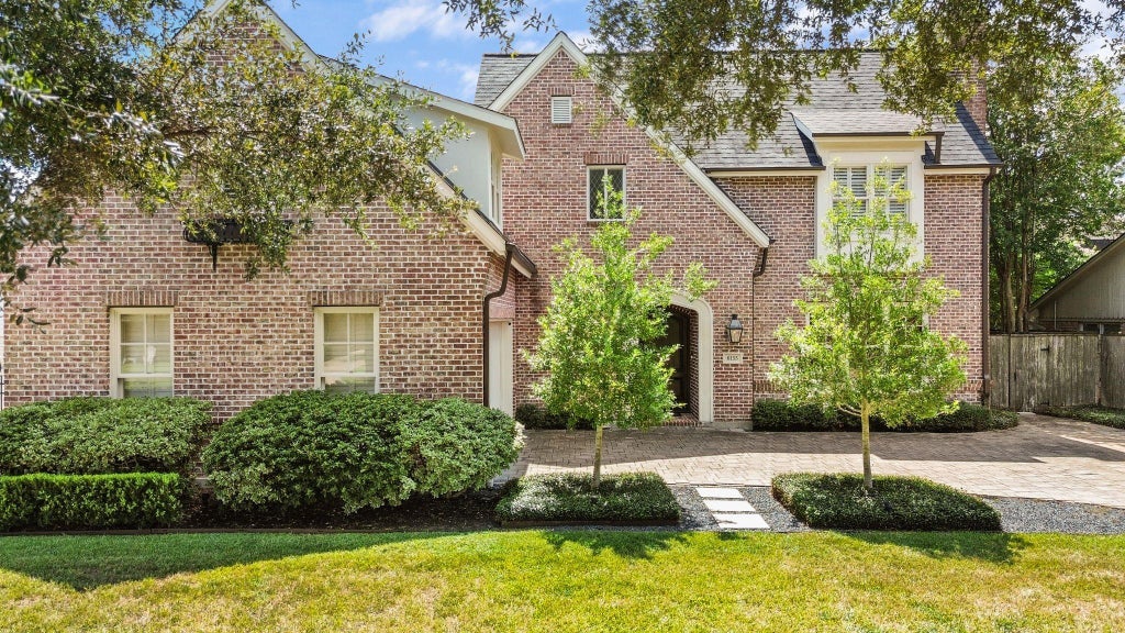 Photo of 6155 Cedar Creek Drive, Houston, TX 77057 (MLS # 4350535)