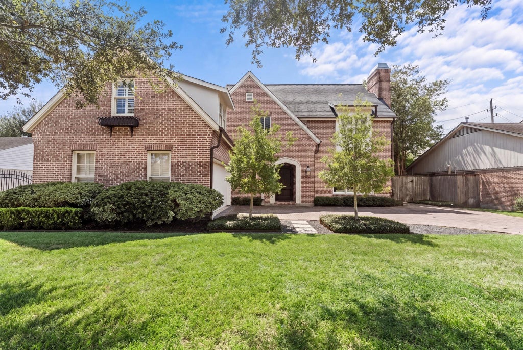 Photo of 6155 Cedar Creek Drive, Houston, TX 77057 (MLS # 4350535)