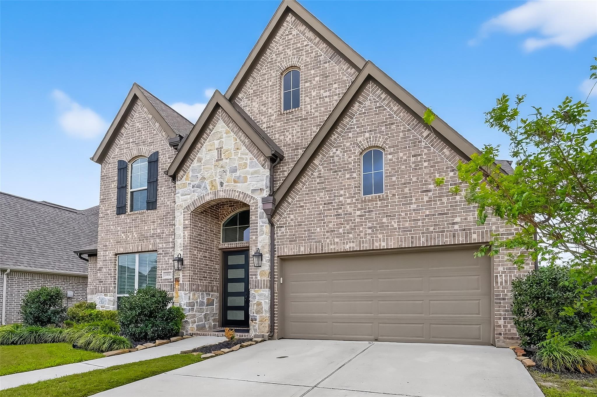 1806 Hackberry Heights Drive