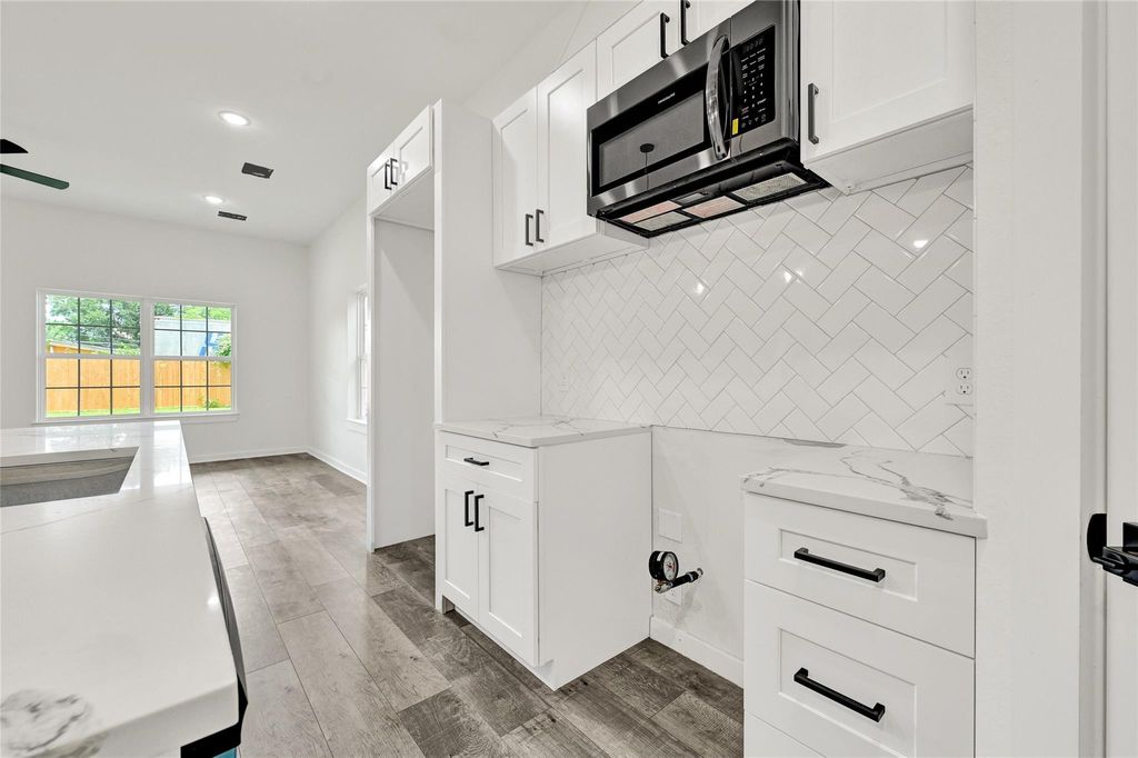 Photo of 7922 Sealey Street, Houston, TX 77088 (MLS # 97320759)