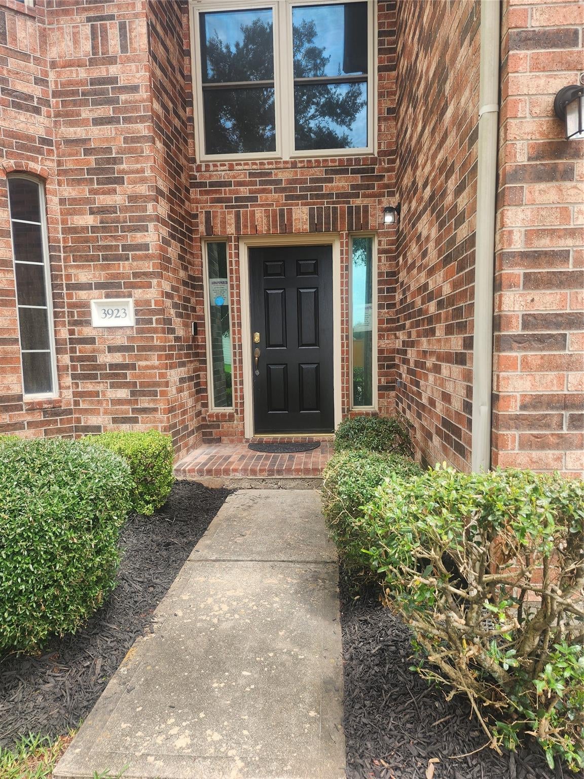 3923 Oak Plank Road