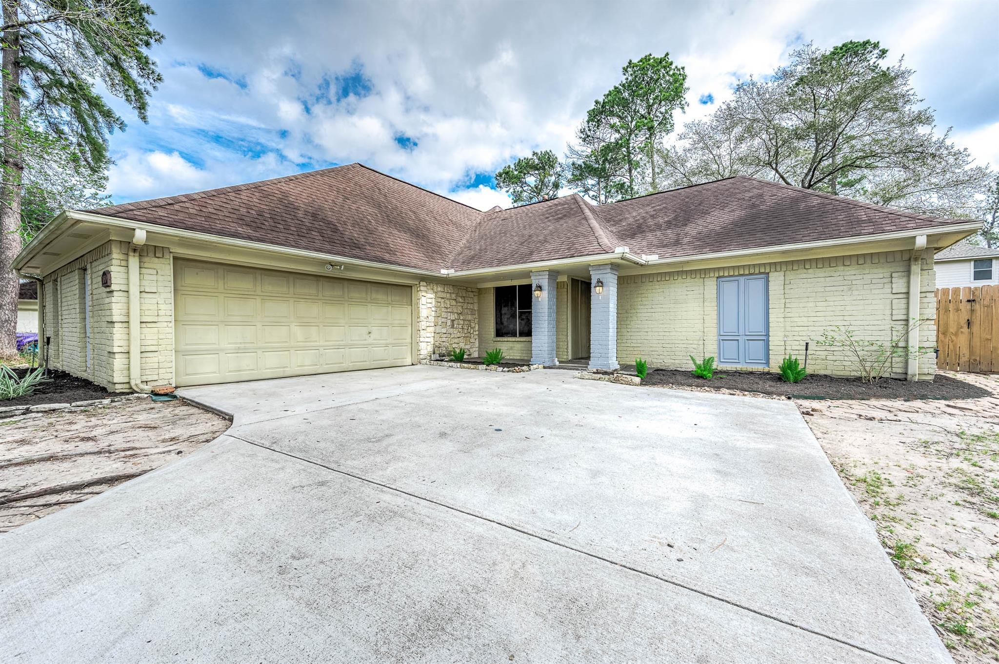 11910 Pondwood Drive