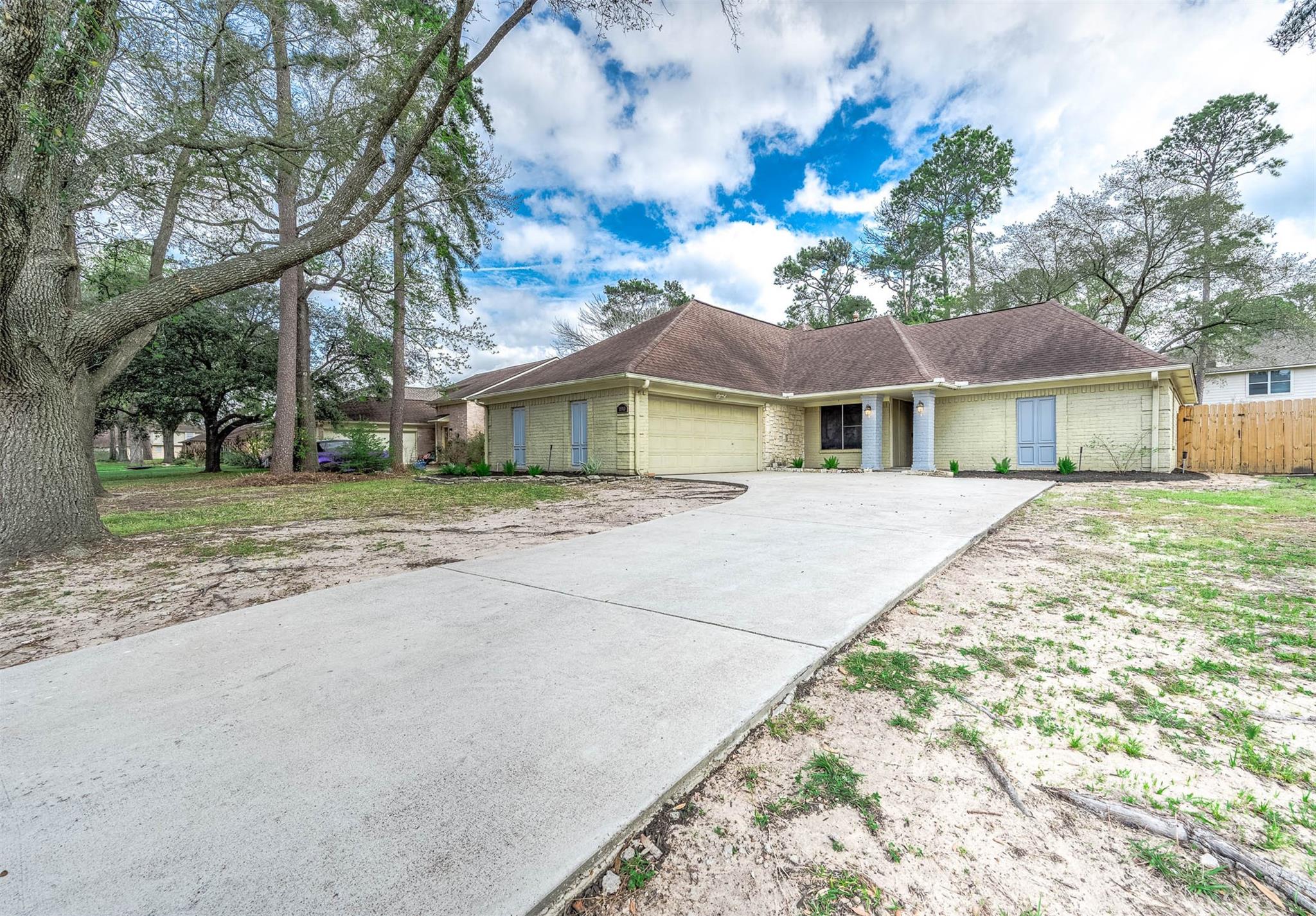 11910 Pondwood Drive