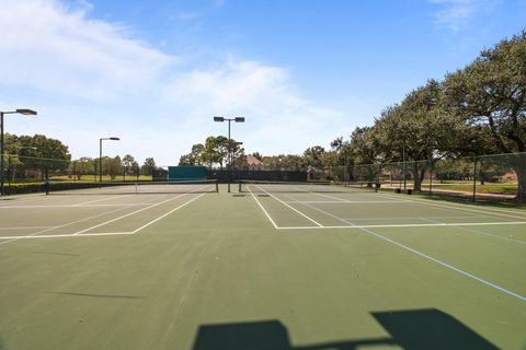 Tiny photo for 2408 Sawgrass Court, League City, TX 77573 (MLS # 36457861)