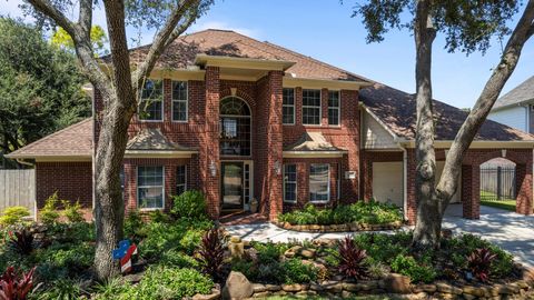 Tiny photo for 2408 Sawgrass Court, League City, TX 77573 (MLS # 36457861)