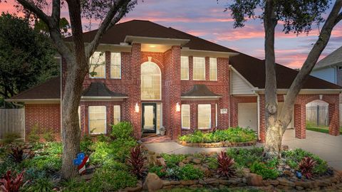 Photo of 2408 Sawgrass Court, League City, TX 77573 (MLS # 36457861)