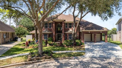 Tiny photo for 2408 Sawgrass Court, League City, TX 77573 (MLS # 36457861)