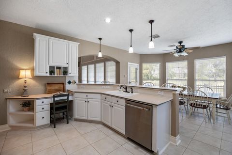 Tiny photo for 2408 Sawgrass Court, League City, TX 77573 (MLS # 36457861)