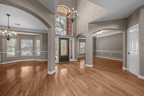 Tiny photo for 2408 Sawgrass Court, League City, TX 77573 (MLS # 36457861)