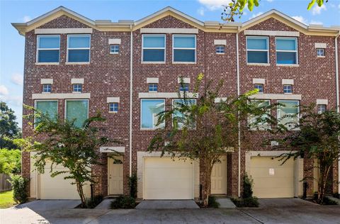 Photo of 8705 Bryam Street #1602, Houston, TX 77061 (MLS # 18332868)
