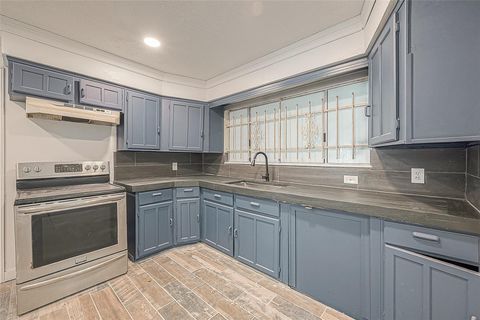 Tiny photo for 6718 Madrid Street, Houston, TX 77021 (MLS # 31771880)