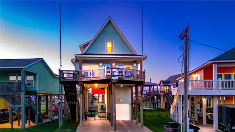 1819 N Pompano Ln Crystal Beach TX 77650