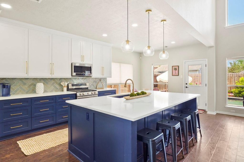 Photo of 8615 Discus Drive, Humble, TX 77346 (MLS # 98391907)