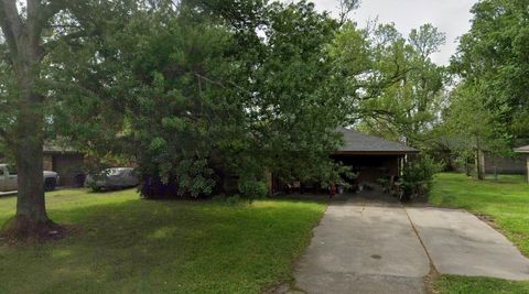 Photo of 2807 Dowling Street, West Orange, TX 77630 (MLS # 35562504)