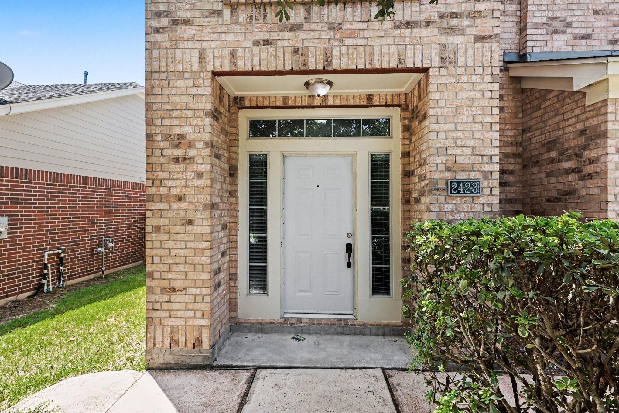 2423 Colonial Springs Lane