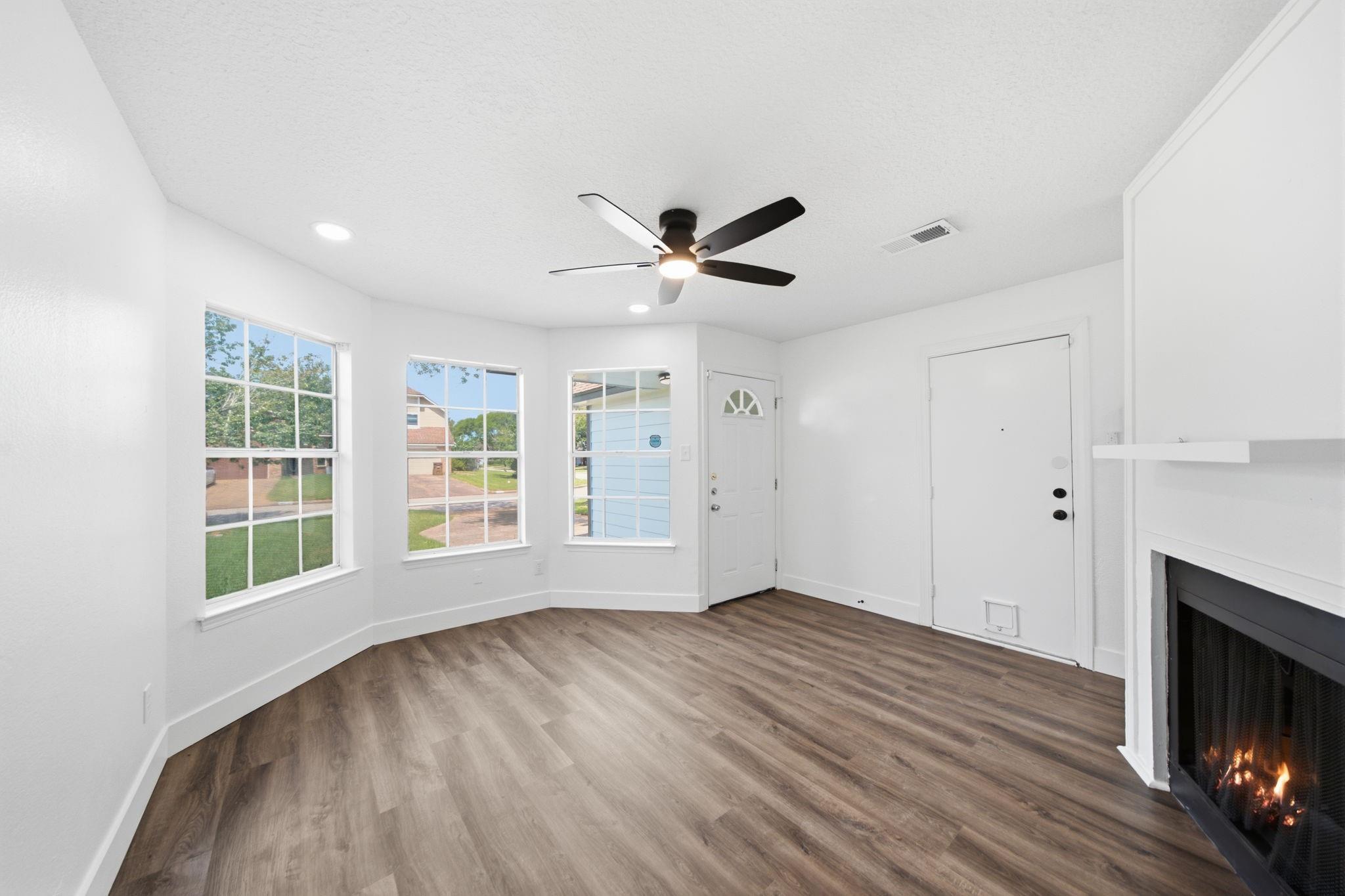 5820 Guadalupe Drive