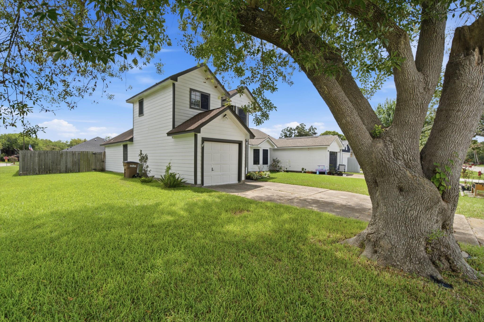 5820 Guadalupe Drive