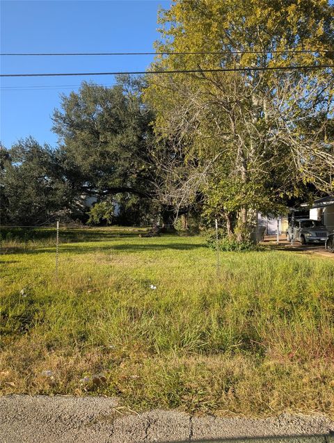 Photo of 1116 Vera Lou Street, Houston, TX 77051 (MLS # 72182512)
