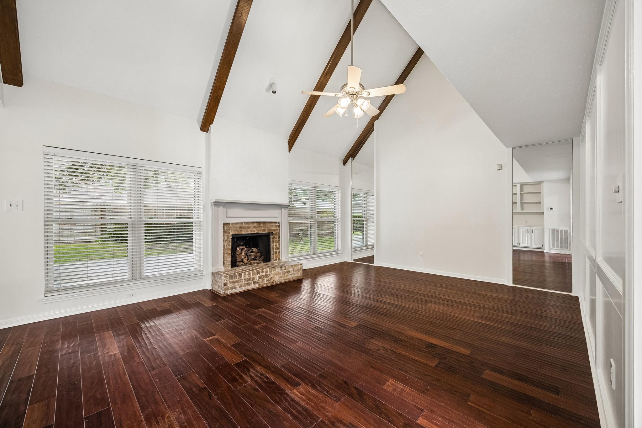 2703 Oak Glade Drive