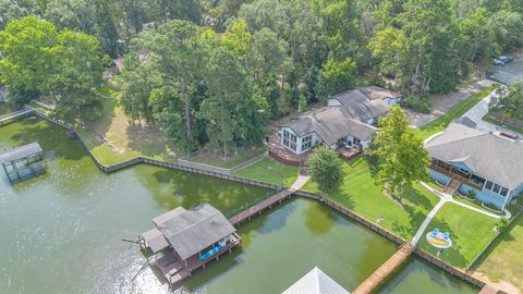 22208 Hass Place Huntsville TX 77320