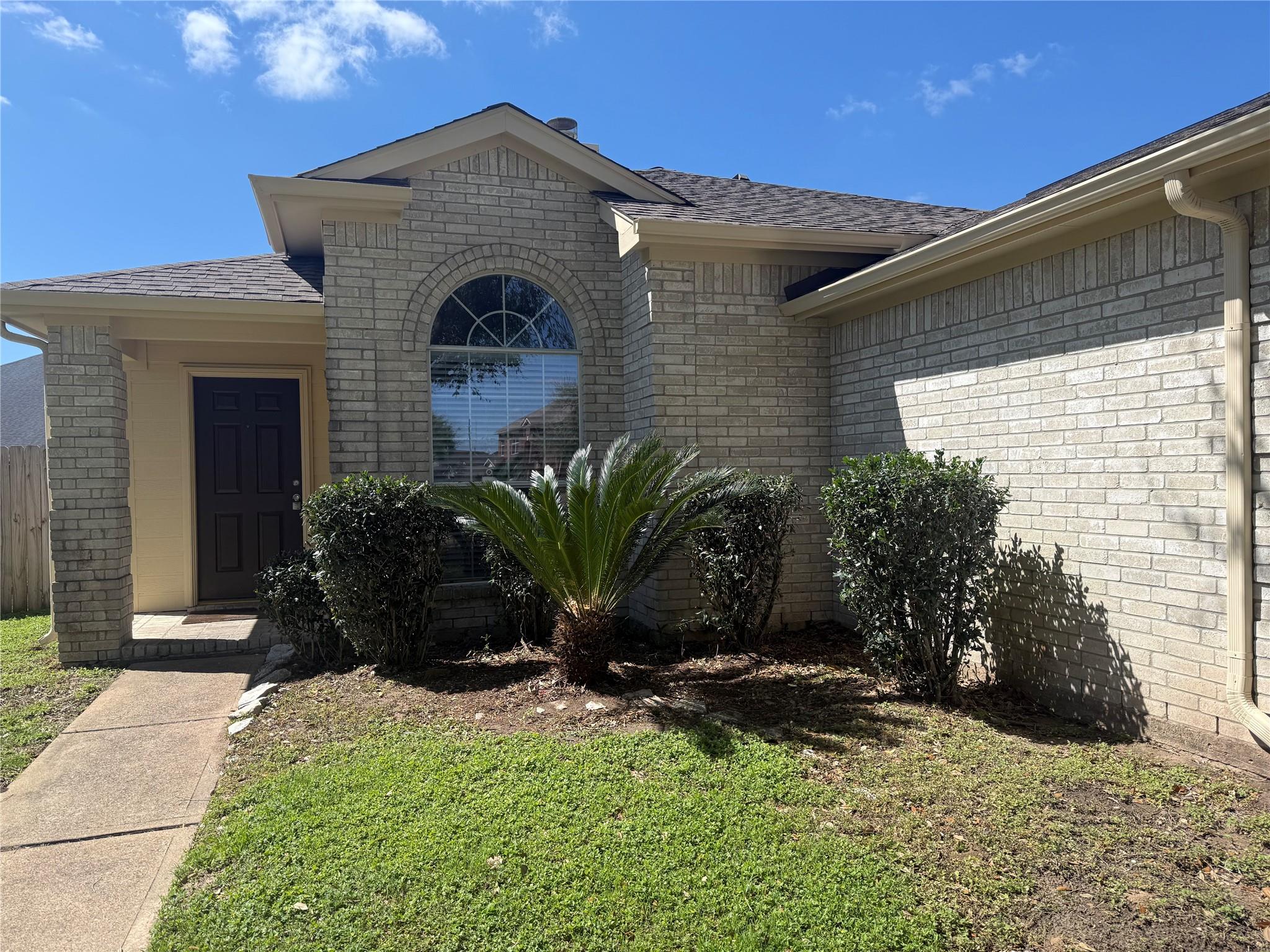2215 Beacon Light Lane