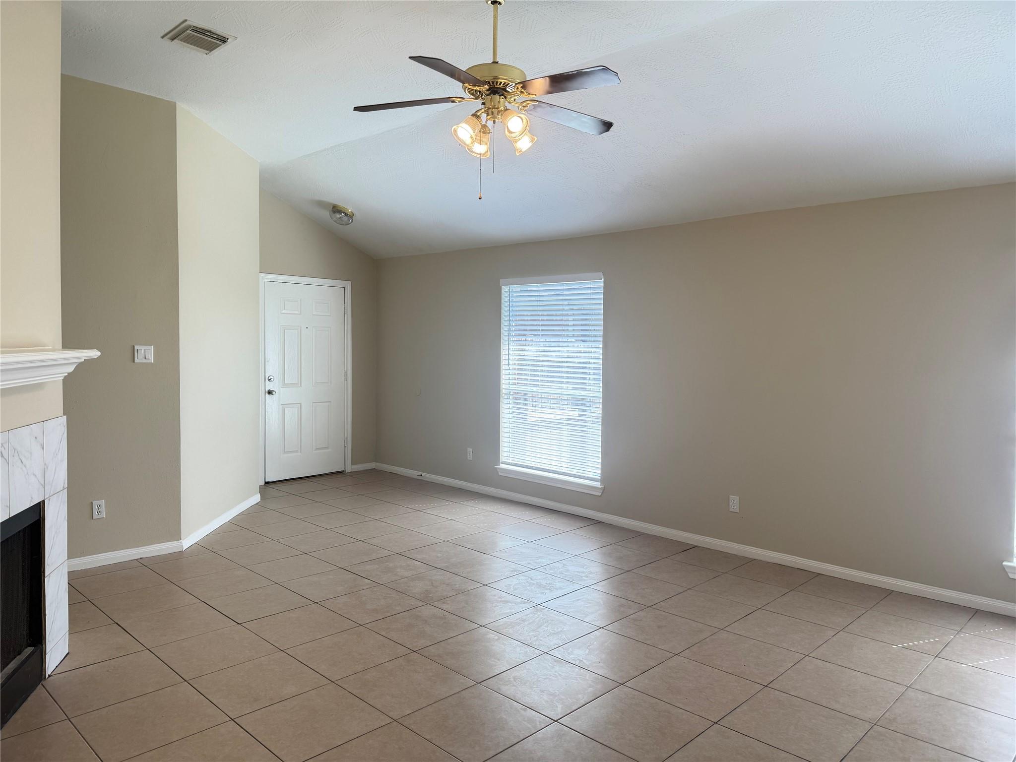 2215 Beacon Light Lane