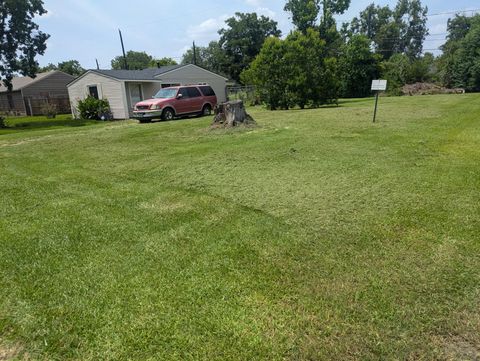 Photo of 5335 Lyndhurst Drive, Houston, TX 77033 (MLS # 54363363)