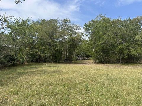 Vacant Land For Sale - 1118 Norris Street<br/> Hunt County, Commerce, TX 75428