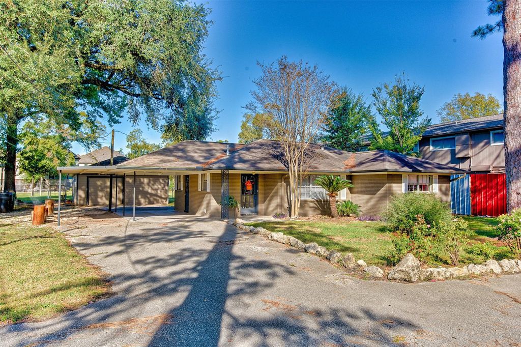 Photo of 918 Lehman Street, Houston, TX 77018 (MLS # 26144300)