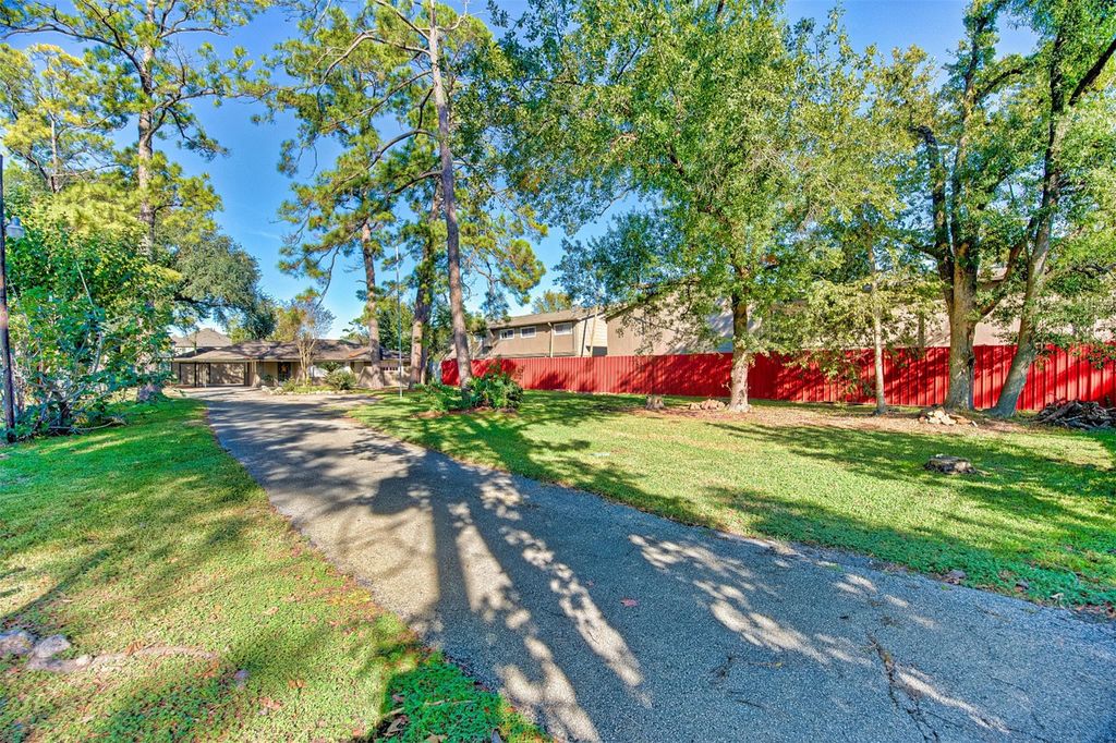 Photo of 918 Lehman Street, Houston, TX 77018 (MLS # 26144300)