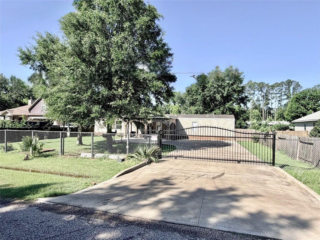 Photo of 24178 Lilac Way, Porter, TX 77365 (MLS # 25232587)