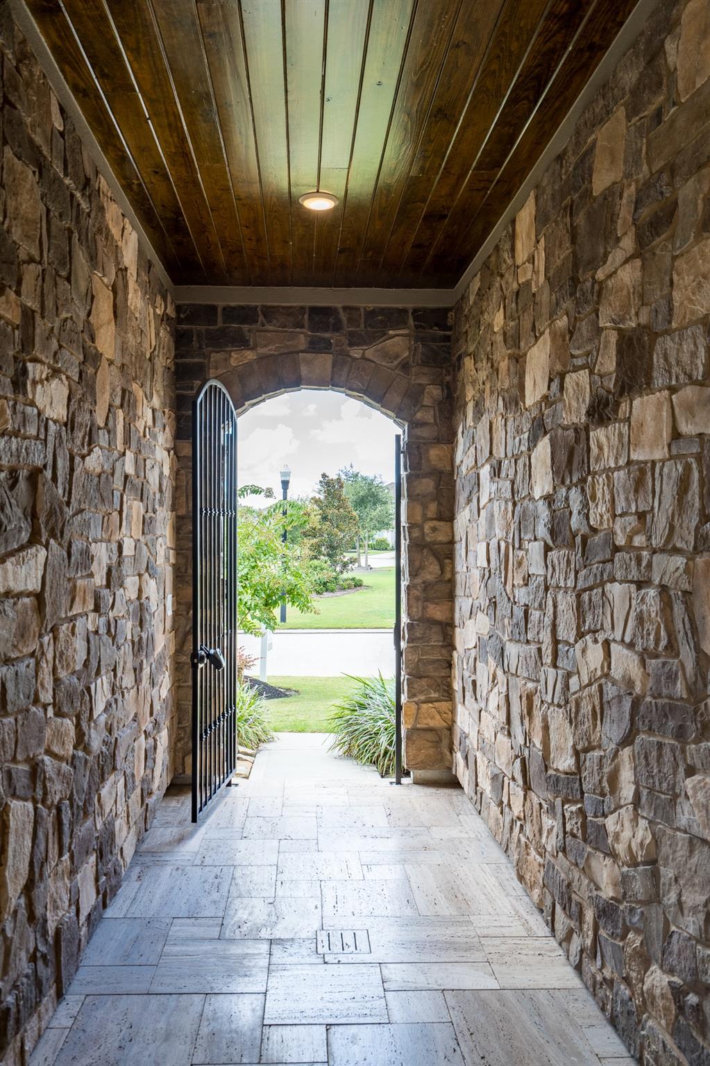 10726 Hilltop Harbor Way