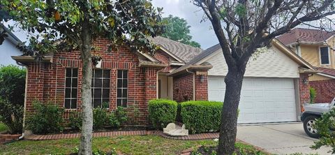 Photo of 13806 Cantwell Drive, Houston, TX 77014 (MLS # 7111260)