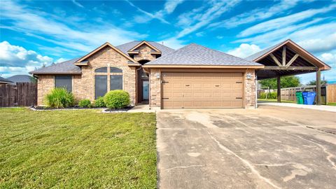 Photo of 111 Goldfinch Court, Richwood, TX 77566 (MLS # 11303835)