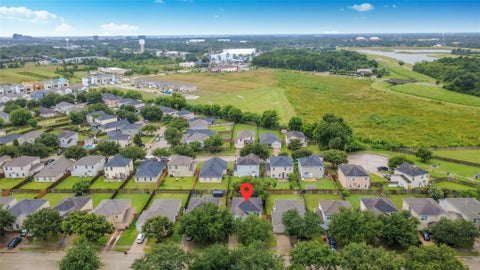 Tiny photo for 915 Grand Plains Drive, Houston, TX 77090 (MLS # 5164121)