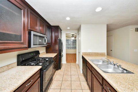 Tiny photo for 915 Grand Plains Drive, Houston, TX 77090 (MLS # 5164121)
