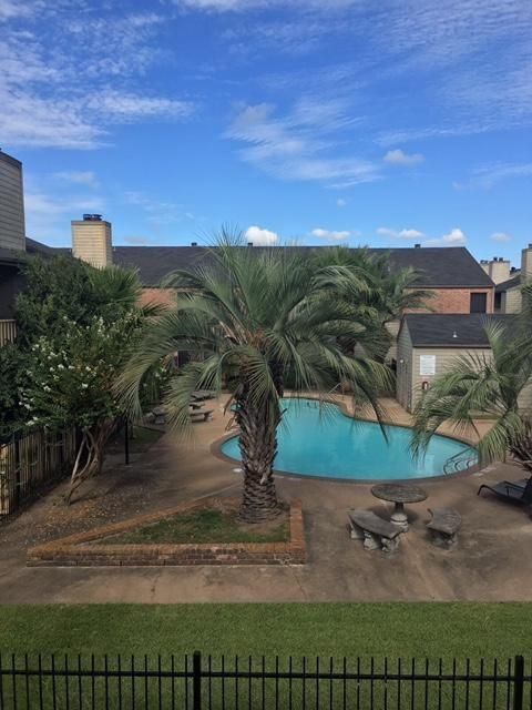 Photo of 16111 Aspenglen Drive #806, Houston, TX 77084 (MLS # 90977070)