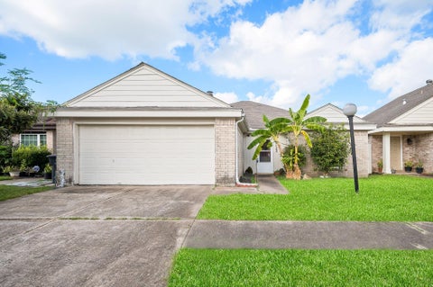 Photo of 6122 Havendale Drive, Houston, TX 77072 (MLS # 29437400)
