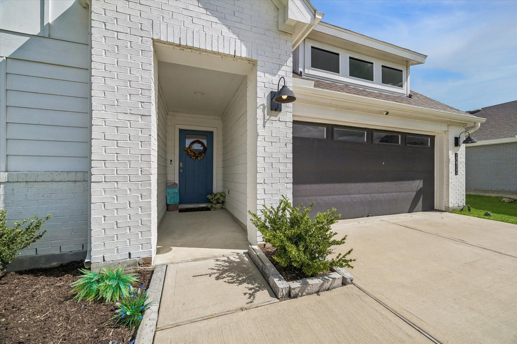 13911 Red River Drive